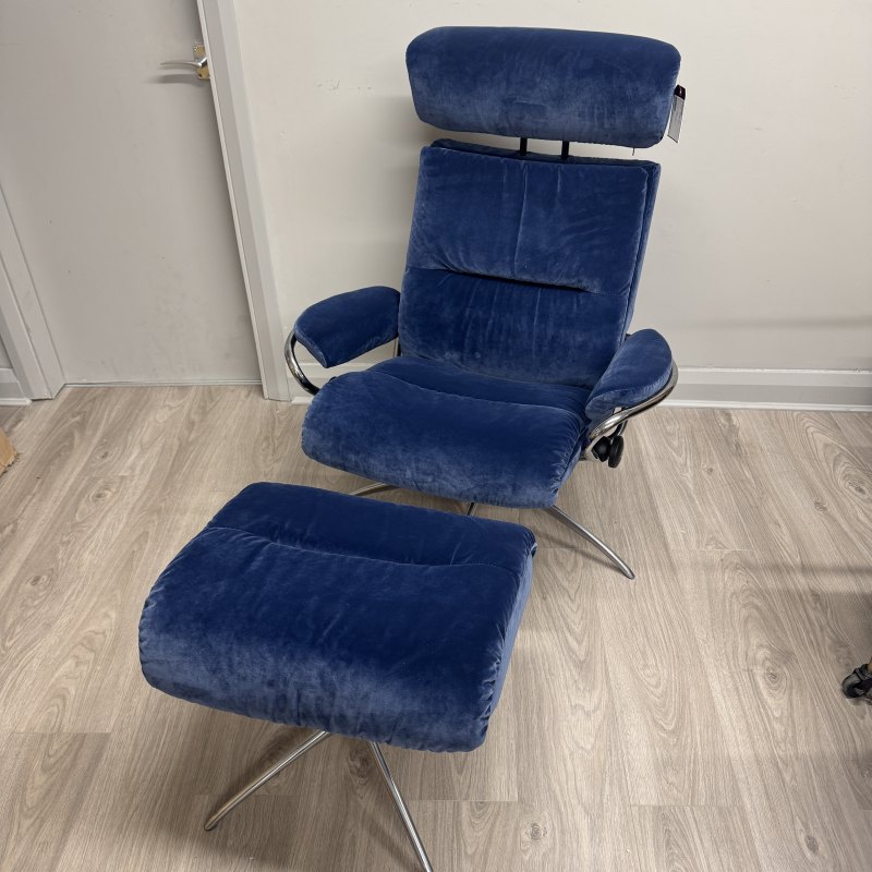 Stressless Tokyo - Recliner Chair & Stool Stressless Tokyo - Recliner Chair & Stool