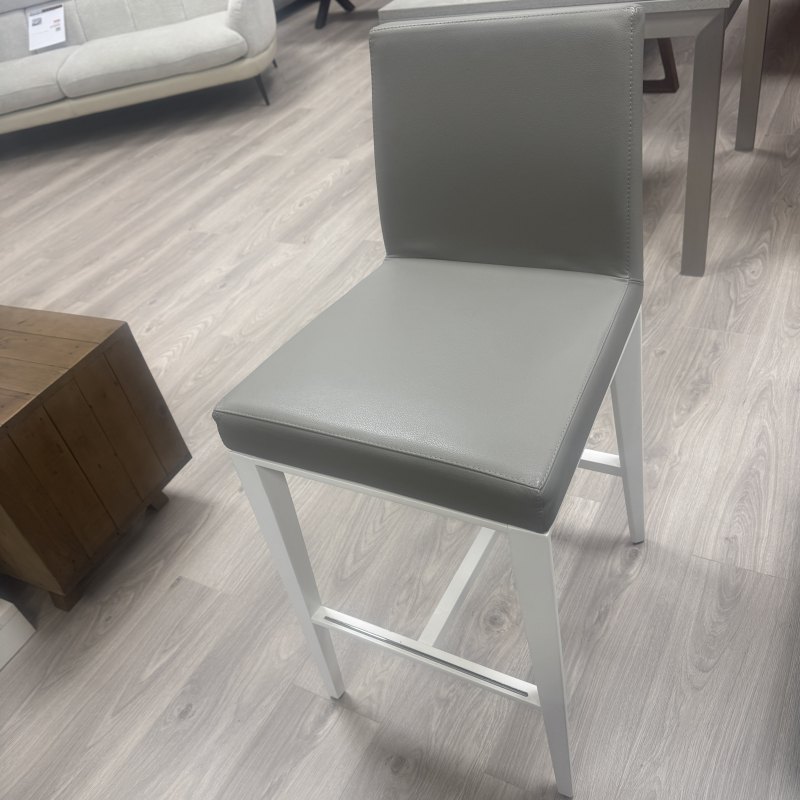 Calligaris - Bess Low - Counter Stool in Leather Calligaris - Bess Low - Counter Stool in Leather