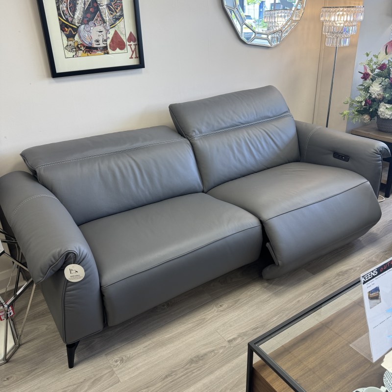 Natuzzi Editions - Leggiadro Large Sofa with Double Electric Motion Natuzzi Editions - Leggiadro Large Sofa with Double Electric Motion