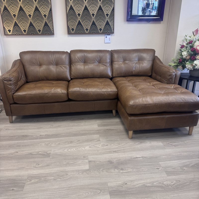 Alexander & James - Saddler RHF Chaise Sofa Alexander & James - Saddler RHF Chaise Sofa