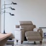 Parker Knoll - 1701 - Power Recliner Armchair Parker Knoll - 1701 - Power Recliner Armchair